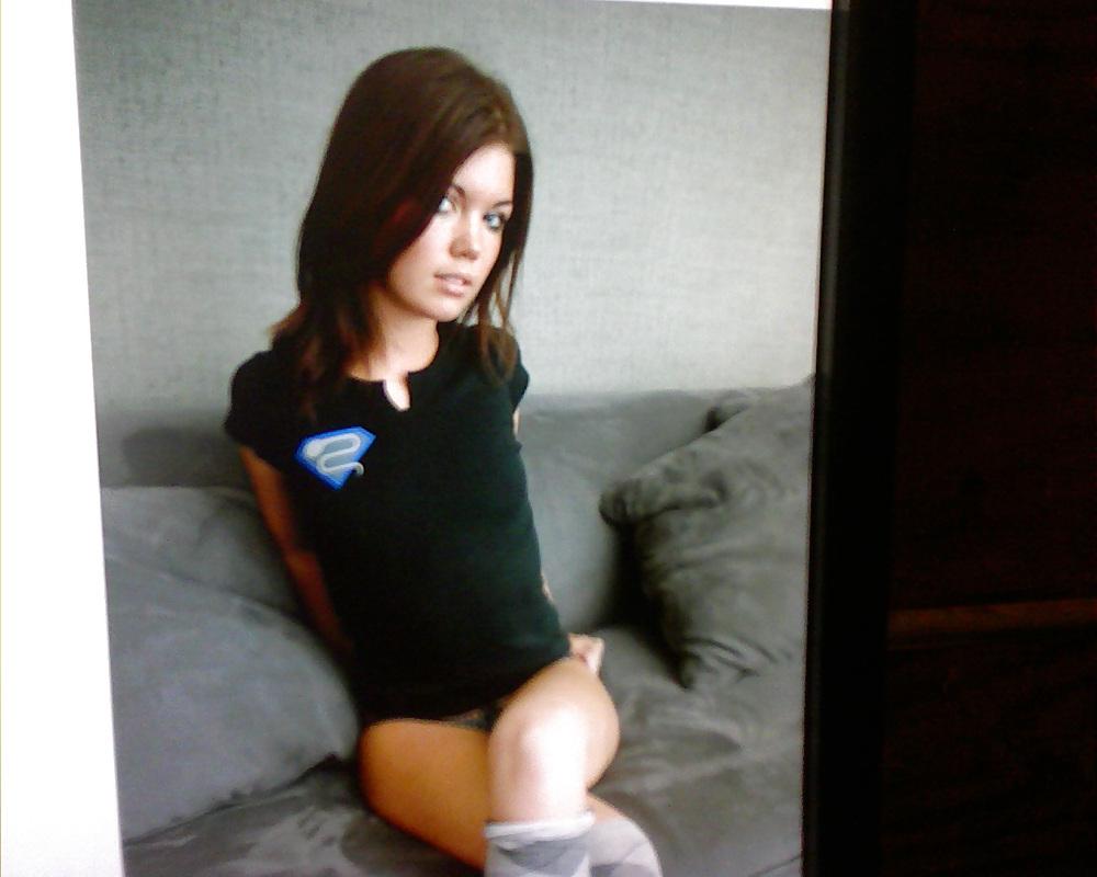 25P Young 18 year old + neighbor pussy!!