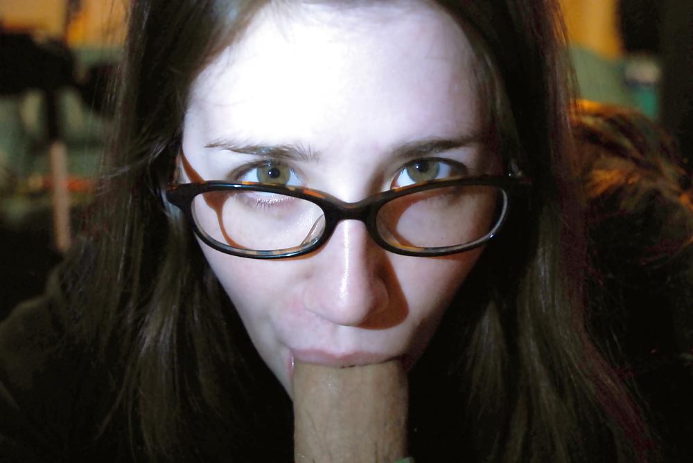 6P Nerdy Girl Loves The Cock