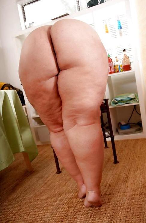 9P Sexy latina BBW with a big ass