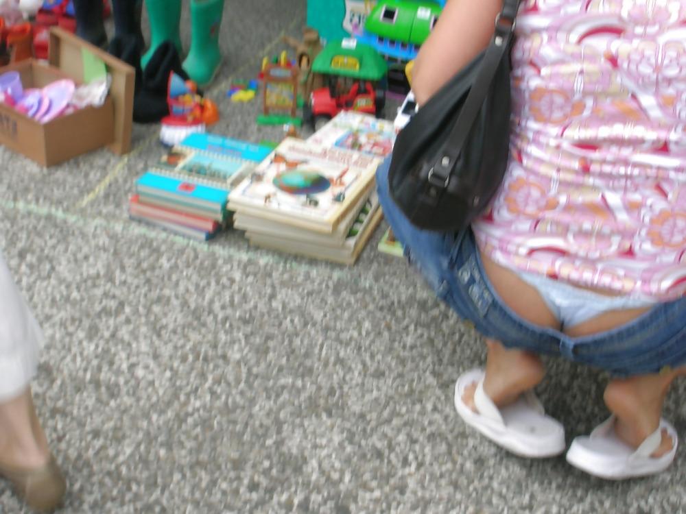 25P Visible Thongs in Public