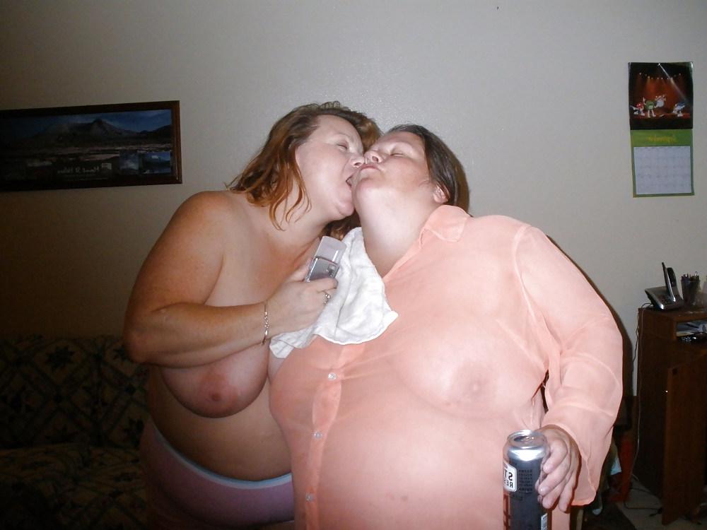 20P Bbw Housewife and her nasty girlfriend
