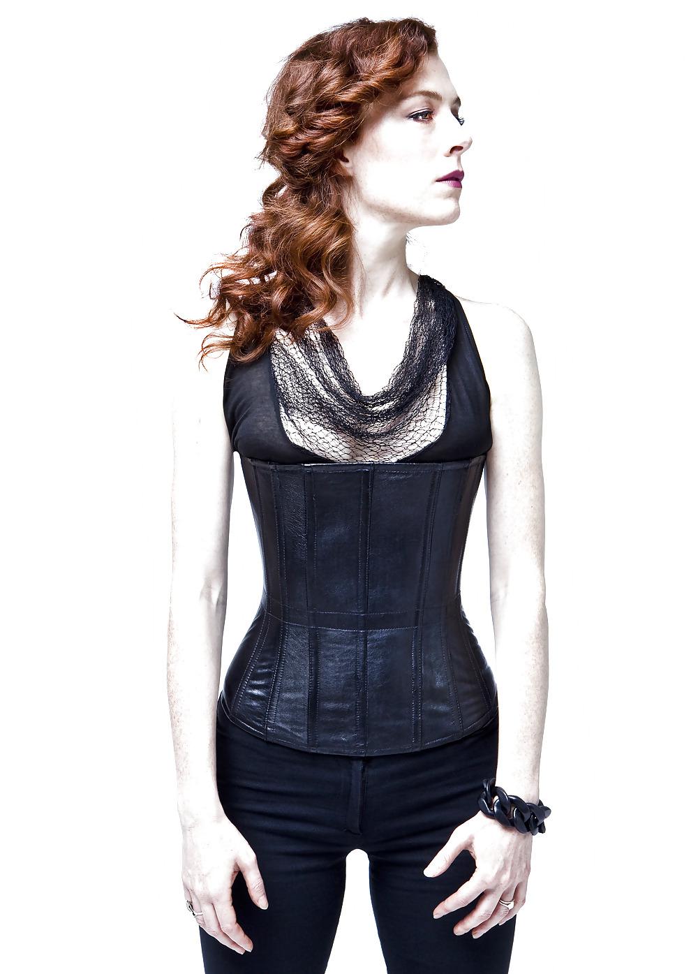 13P Melissa Auf Der Maur - Gorgeous, talented redhead