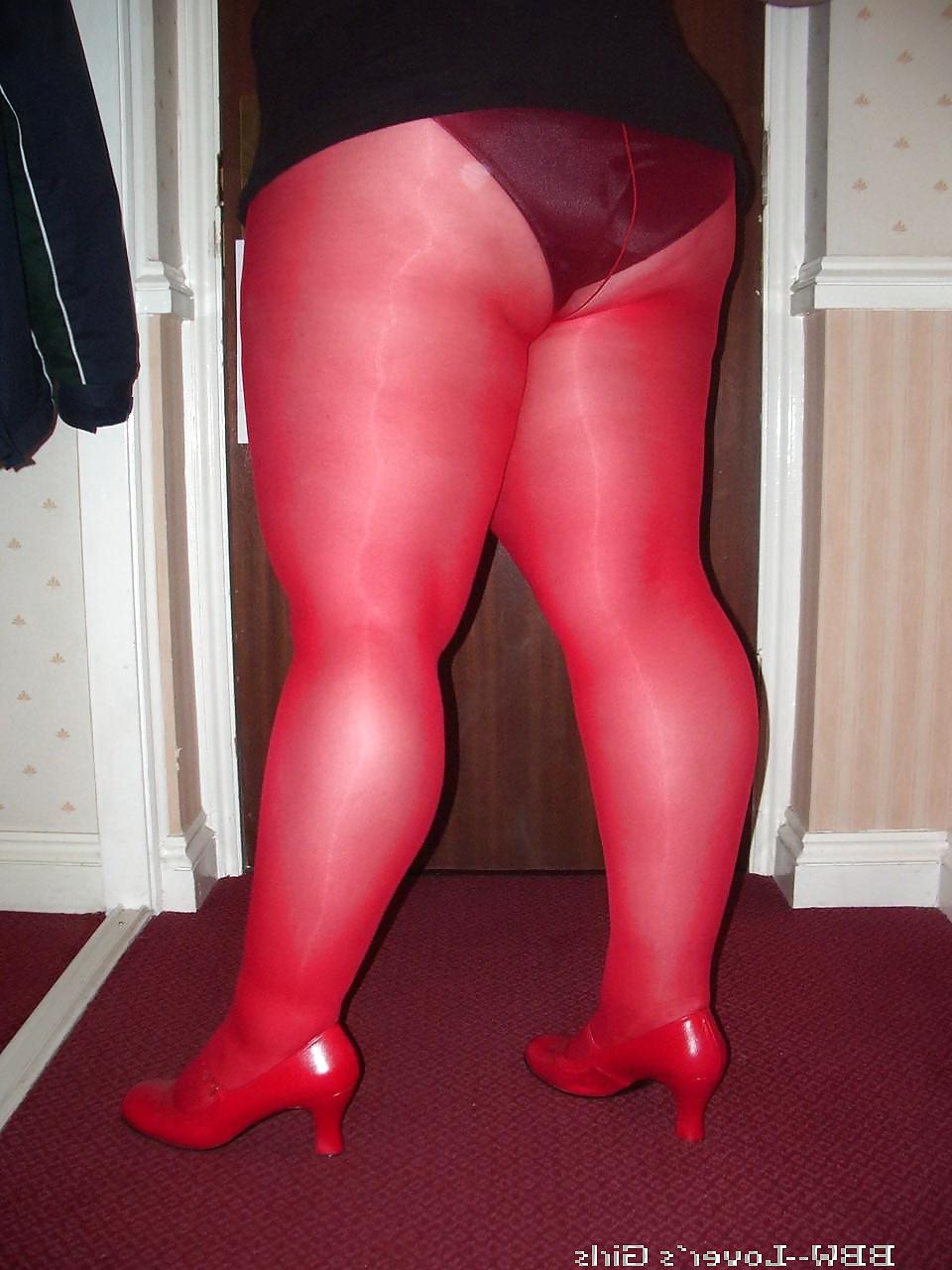 16P BBW in Nylons