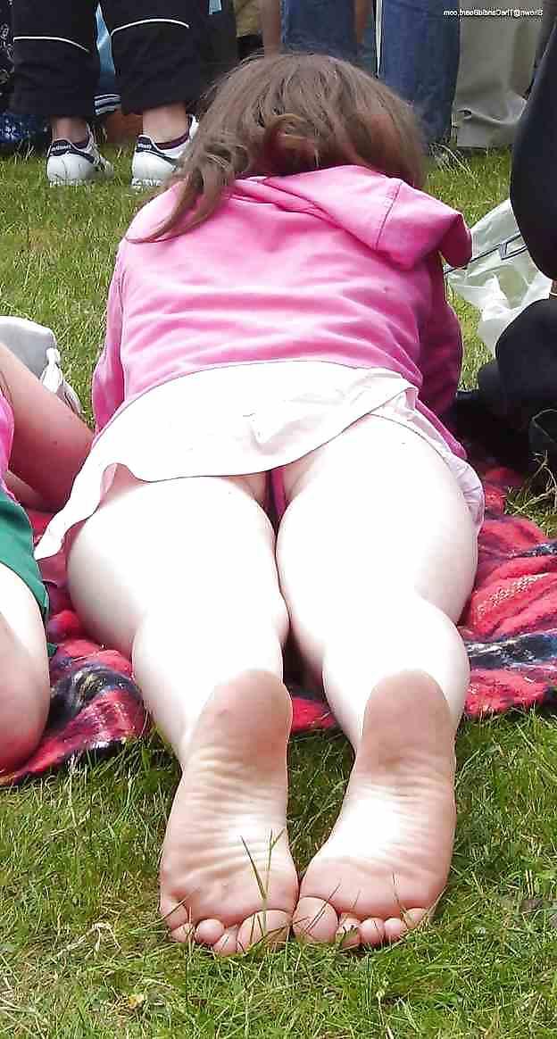 25P Sexy Feet, find on xHamster
