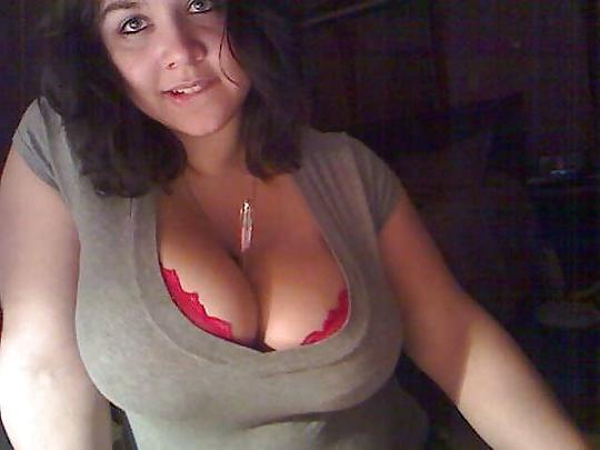 25P Cleavage is wonderful