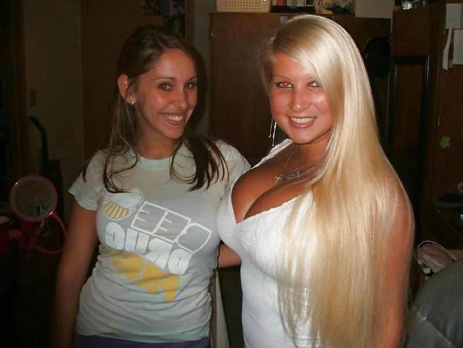 25P More Cleavage. More, more more more.....