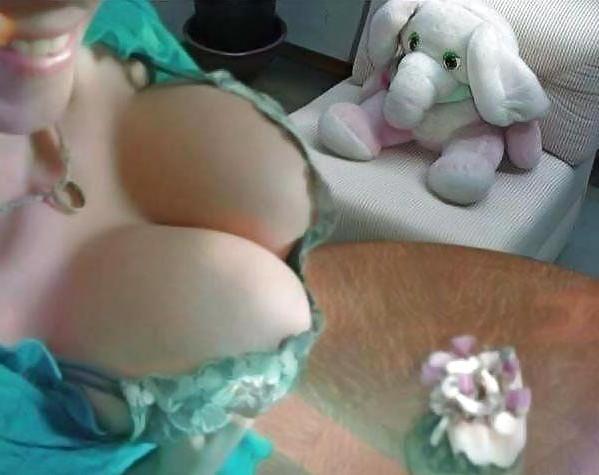 25P More Cleavage. More, more more more.....