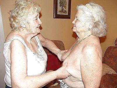 25P PERFECT  WOMAN      (OLD -MATURE BBW )