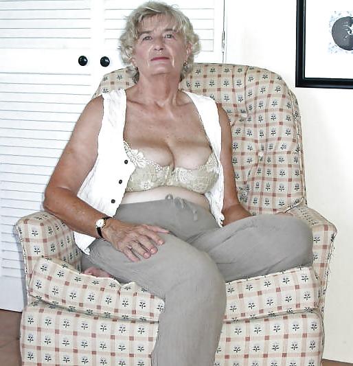 25P PERFECT  WOMAN      (OLD -MATURE BBW )