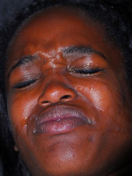9P Black girls On toilets