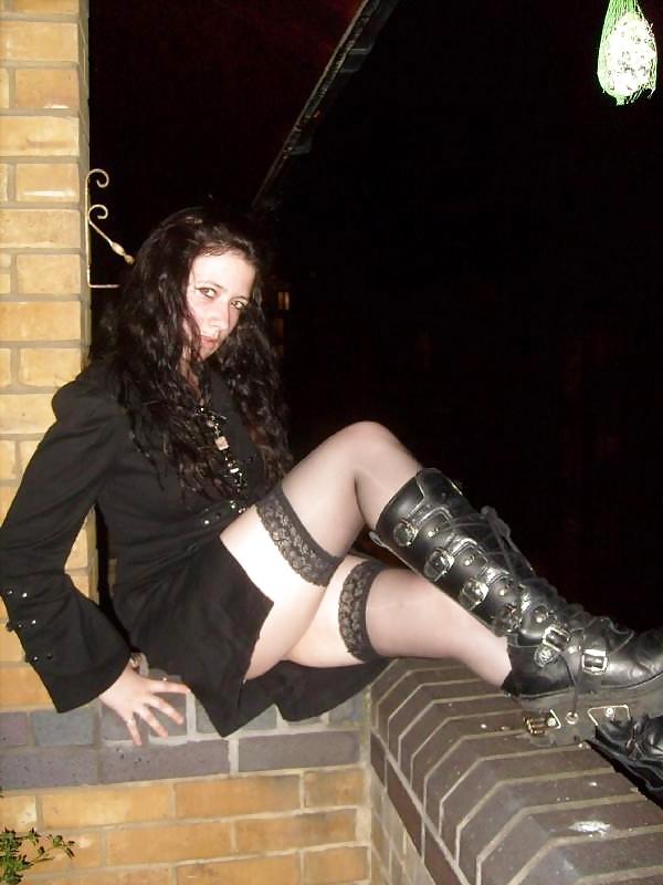 13P British Girls I Wanna See More Of!
