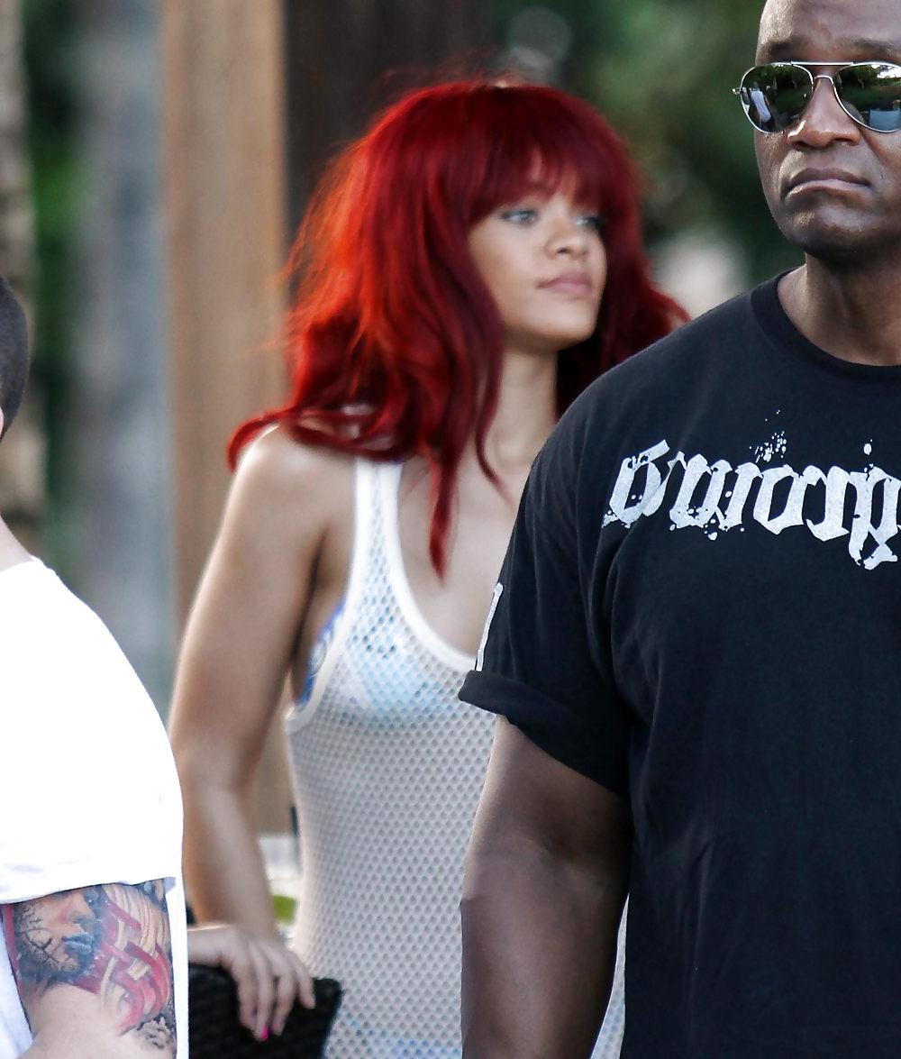 25P Rihanna - see-thru to bikini at a beach restaurant