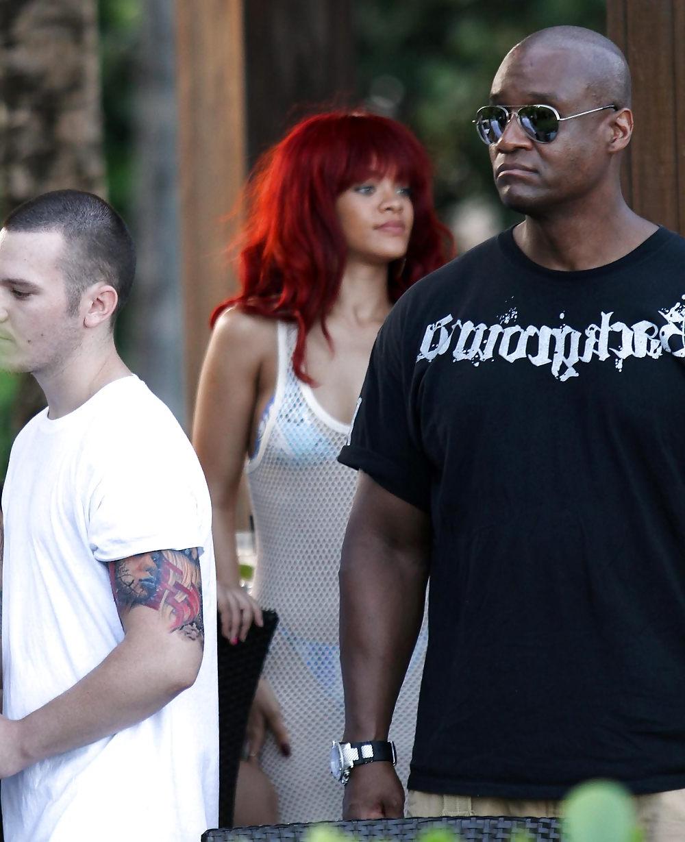 25P Rihanna - see-thru to bikini at a beach restaurant