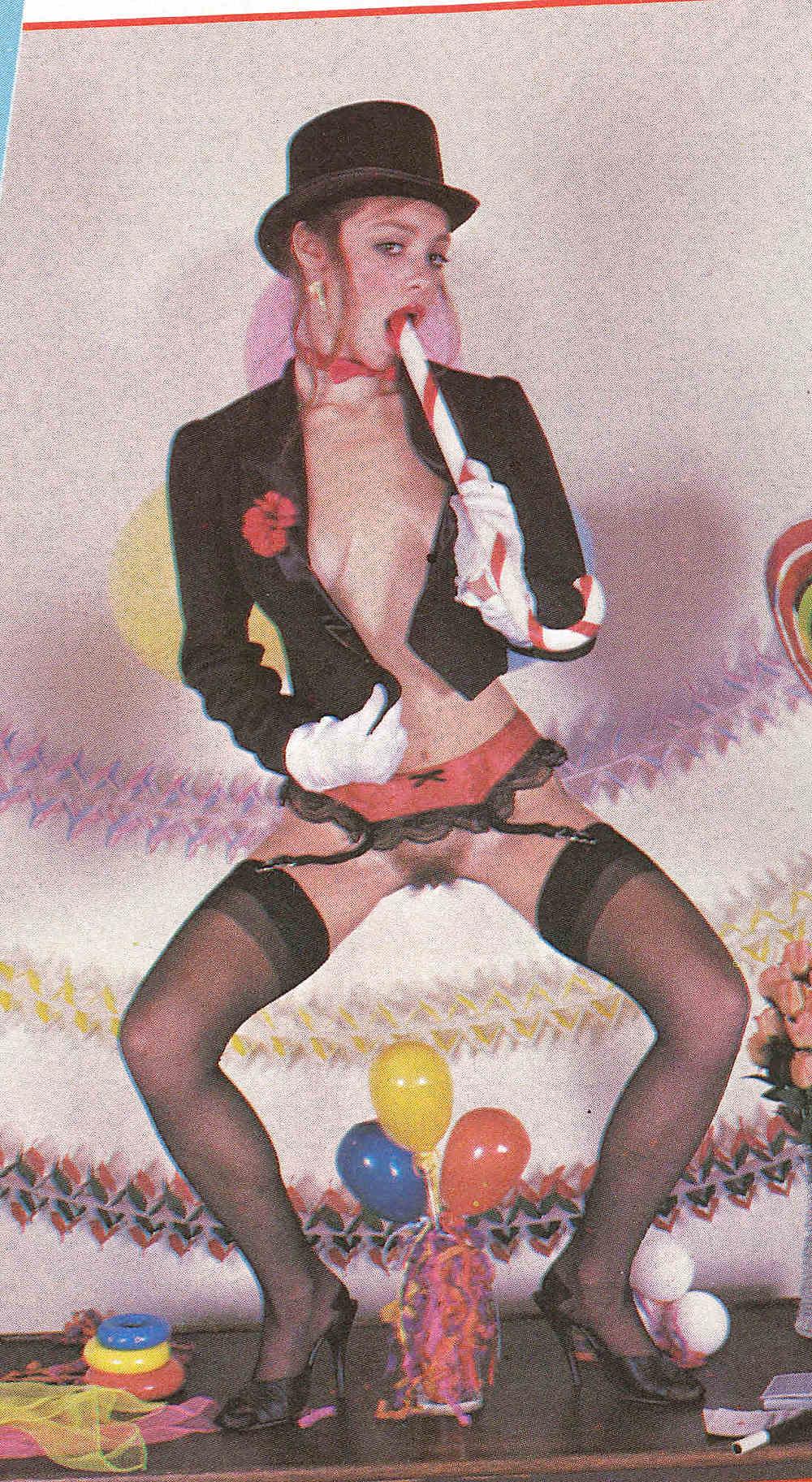10P Superb Rare Vintage Classic - Ringmaster Fiona