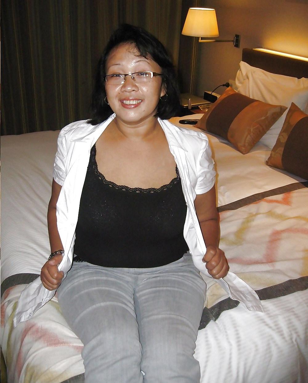 25P Asian granny 2