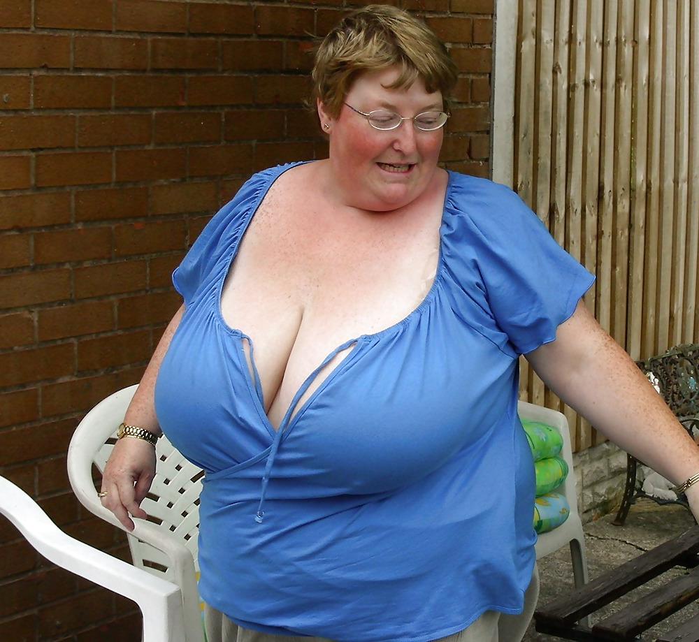 25P You are bigger grandma by culosami 