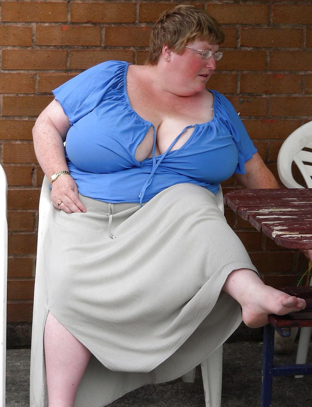 25P You are bigger grandma by culosami 