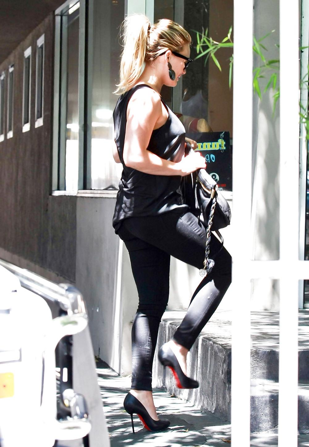 9P Hilary Duff July 19 at Funny or die studios