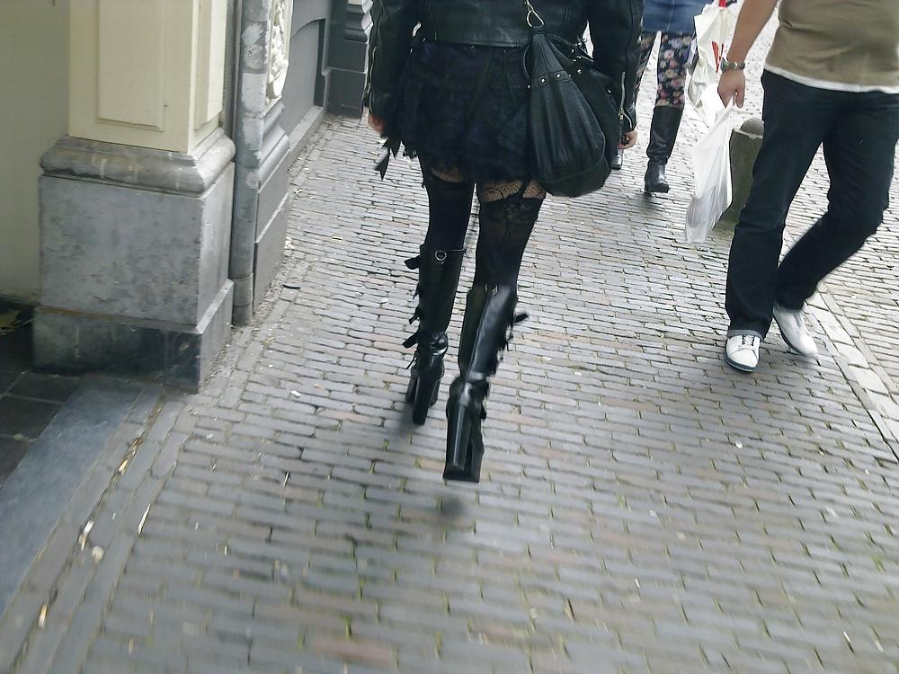 4P Utrecht juli 2011 streetview gothic girl