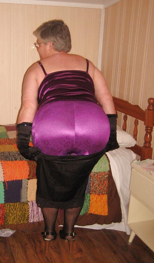 25P Mature BBW ladies 14