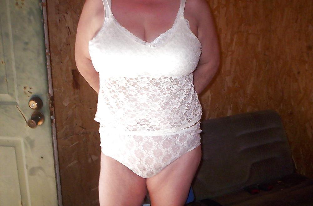 25P Mature BBW ladies 14