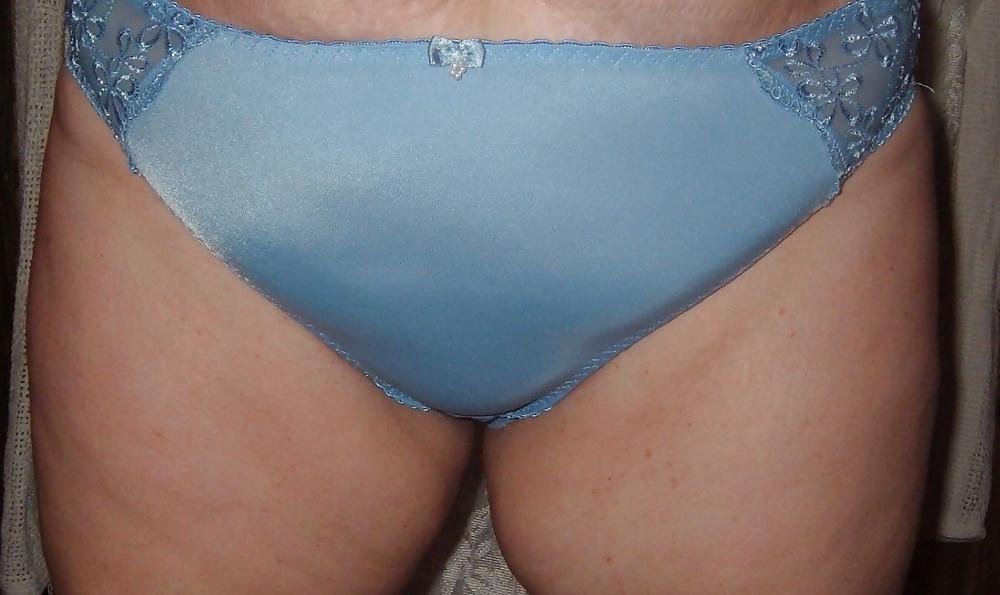25P Mature BBW ladies 17