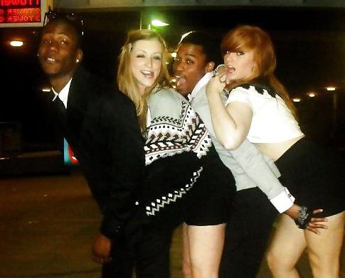 9P British clubbing girls
