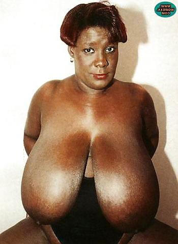 25P Big Black Boobs