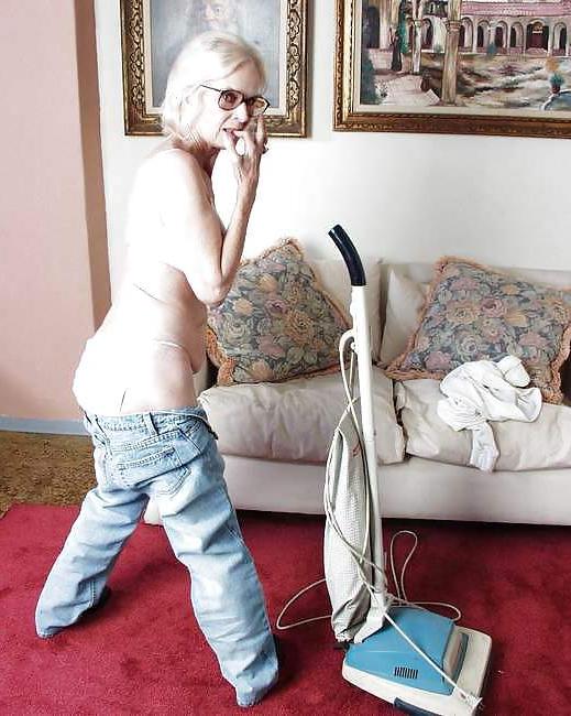 15P White Granny with Vaccum cleaner