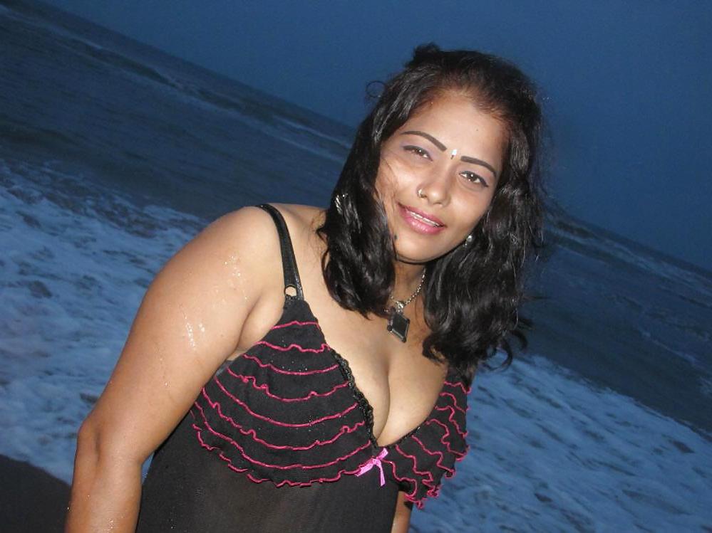 25P INDIAN BBW MATURE AUNTY