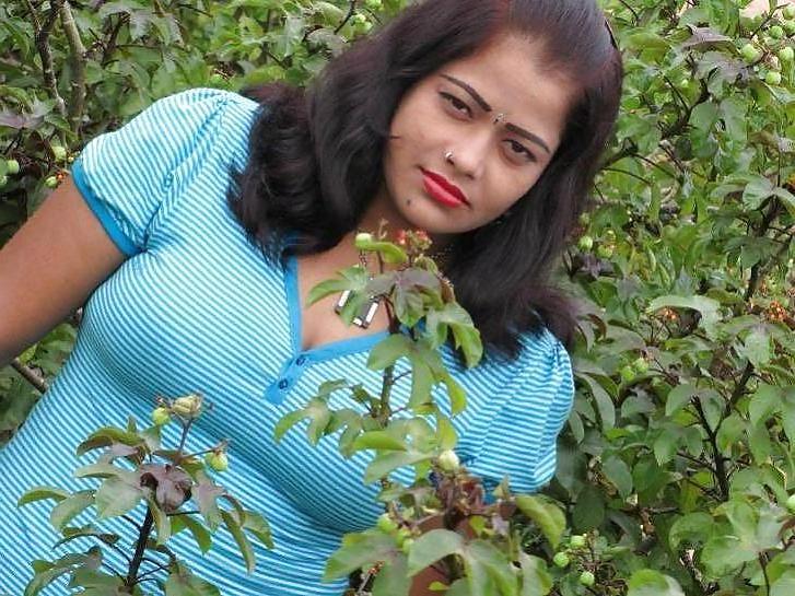 25P INDIAN BBW MATURE AUNTY