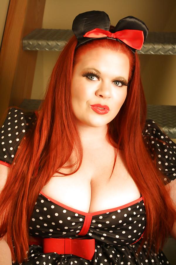 25P Voluptuous Burlesque, Pin-up  and Retro Women 4