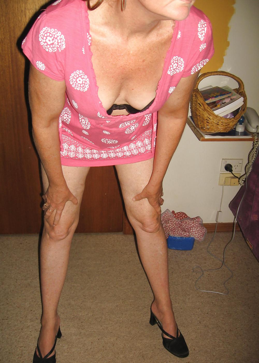 10P My redhead wifes nipple slips and down blouse