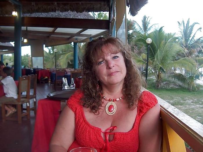 25P Mature & OLD Granny              (OLD -MATURE BBW )