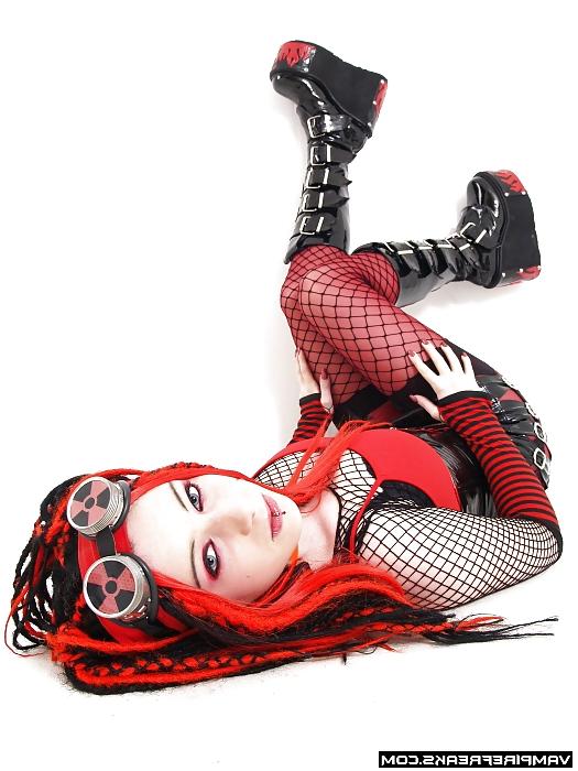 8P Gothic