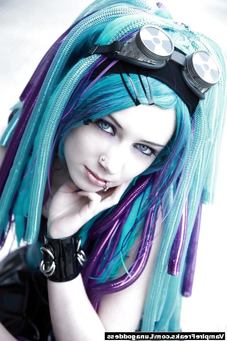 8P Gothic