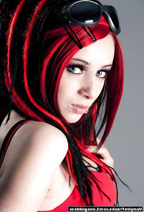 8P Gothic