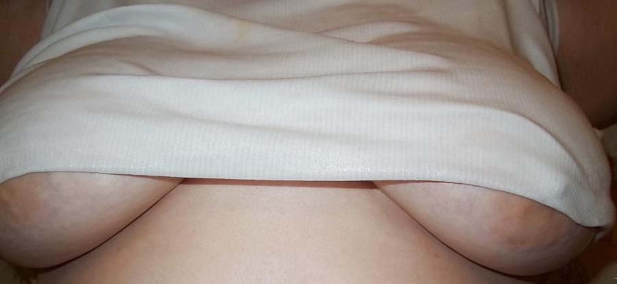 15P Tigolebigones big tits shower time