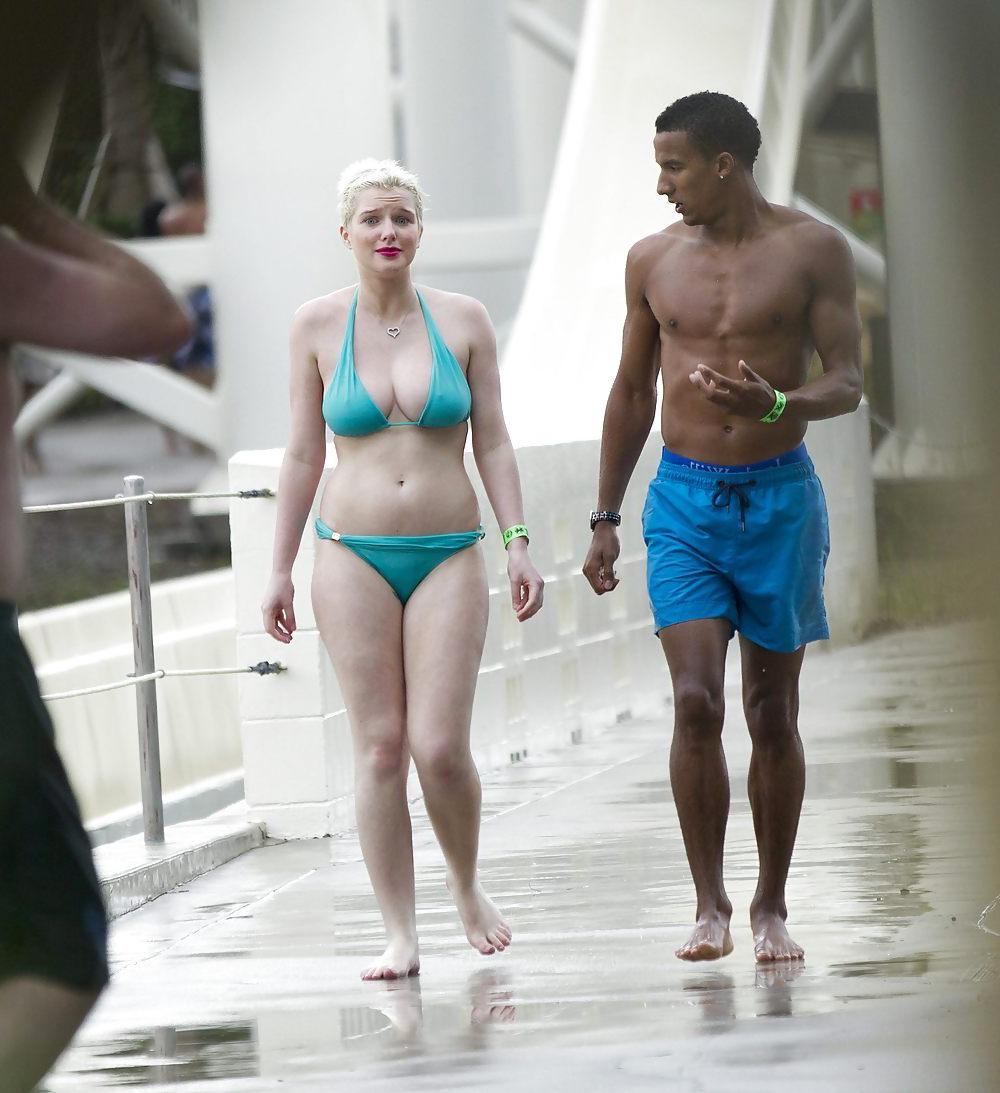 25P Helen Flanagan bikini HQ (ass shot and hint of nip slip)
