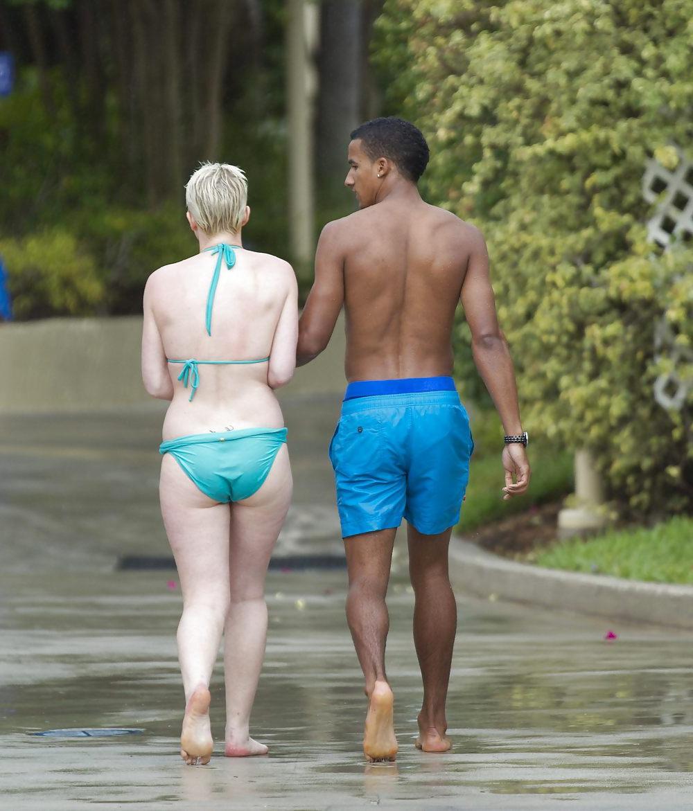25P Helen Flanagan bikini HQ (ass shot and hint of nip slip)