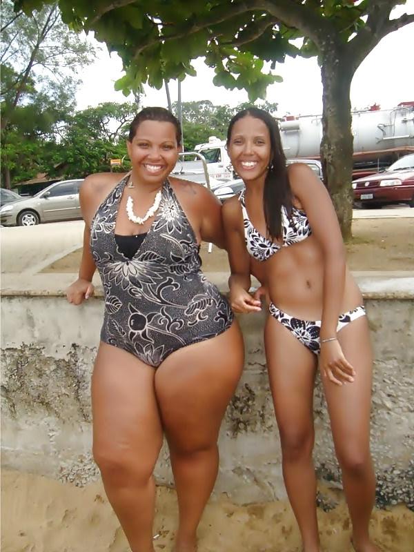 13P BBW on the beach