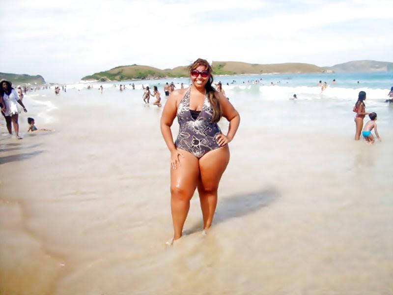 13P BBW on the beach