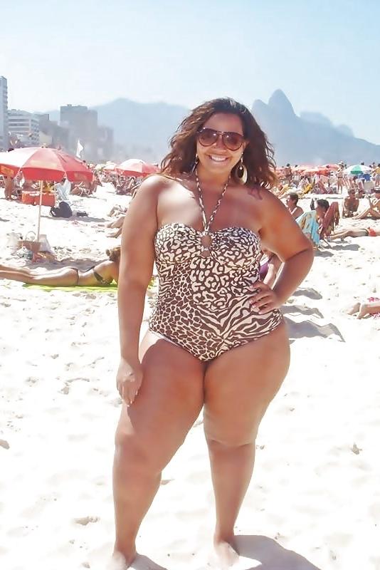13P BBW on the beach