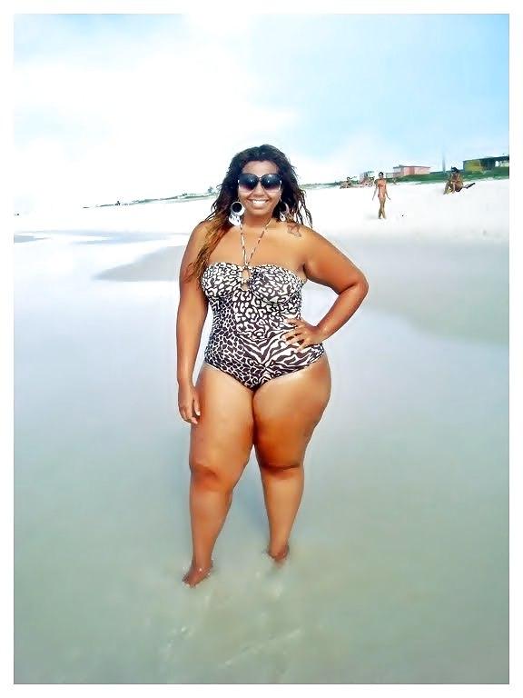 13P BBW on the beach