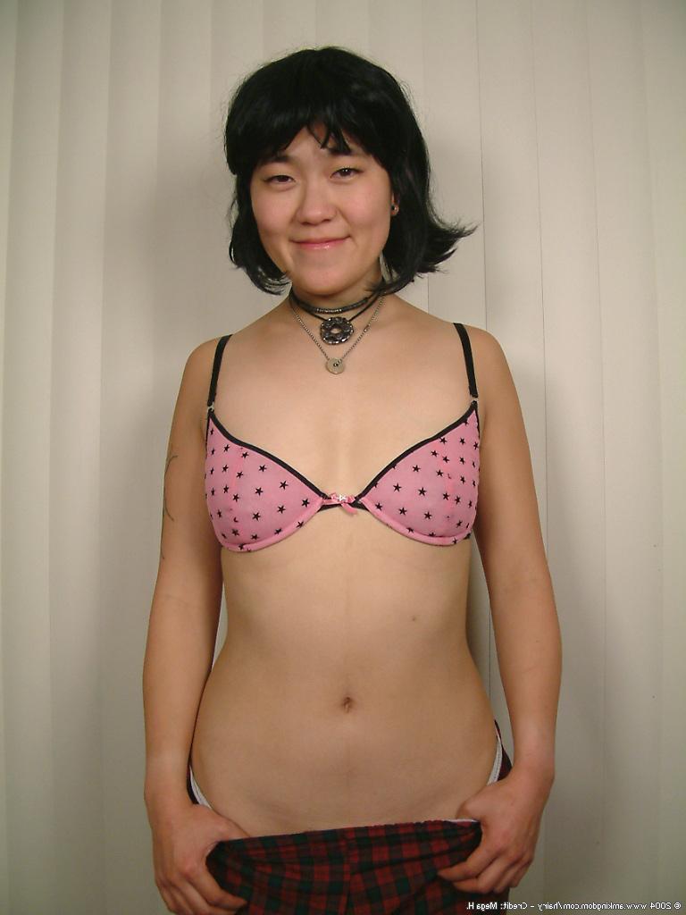 16P Slender amateur Asian Cady puts her hairy coochie under scrutiny