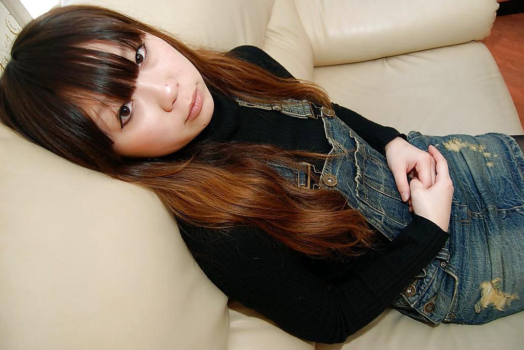 16P Asian teen Manami Igawa undressing and demonstrating her juicy slit