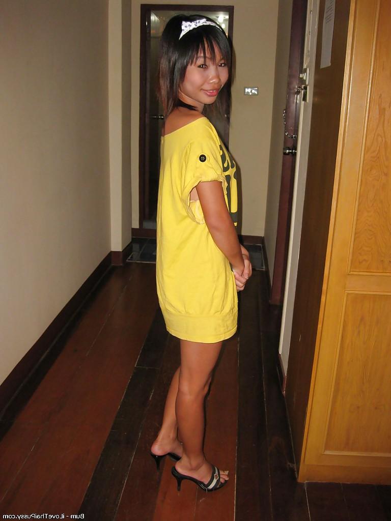 16P Sweet asian teen babe exposing her tiny tits and gets shagged