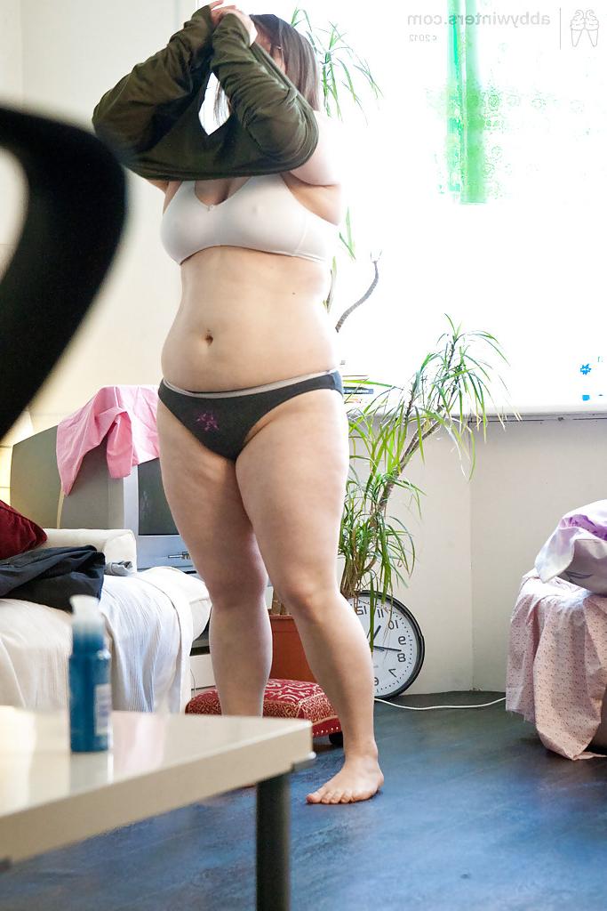 15P Fatty Kayla T pulls on underwear after modelling in the nude