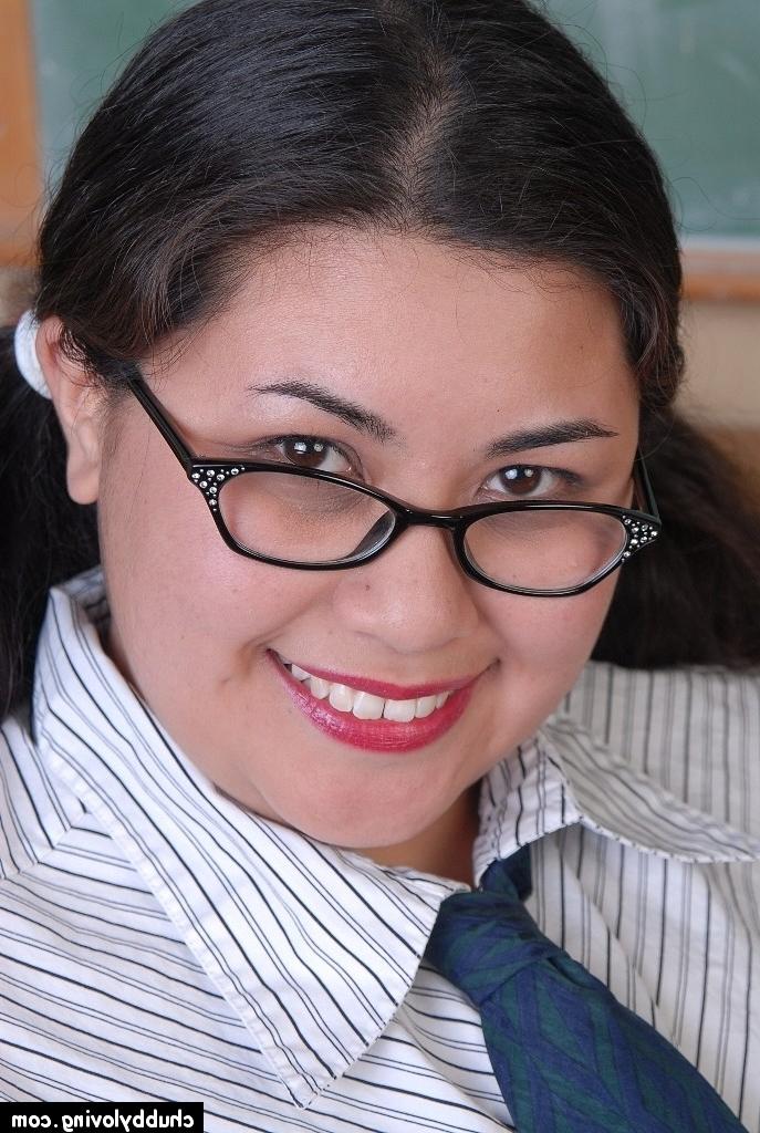 16P SSBBW schoolgirl in glasses doing the dirty in classroom with vagina