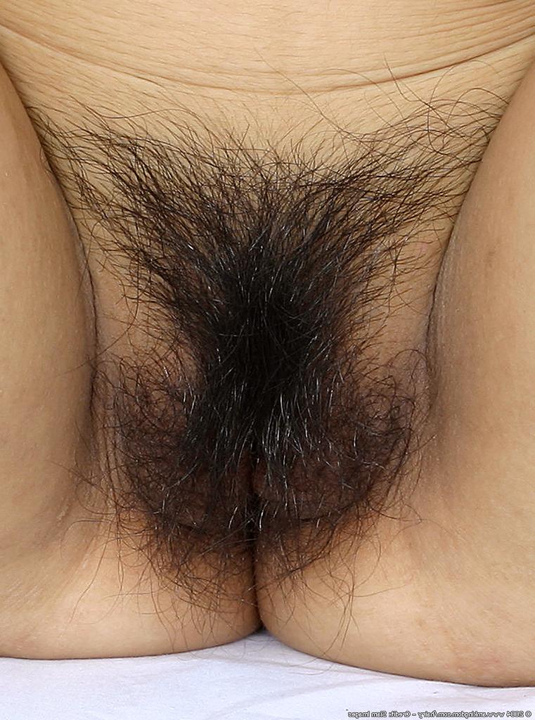 16P Ugly Asian amateur Diep showing off her tiny tits and hairy pussy